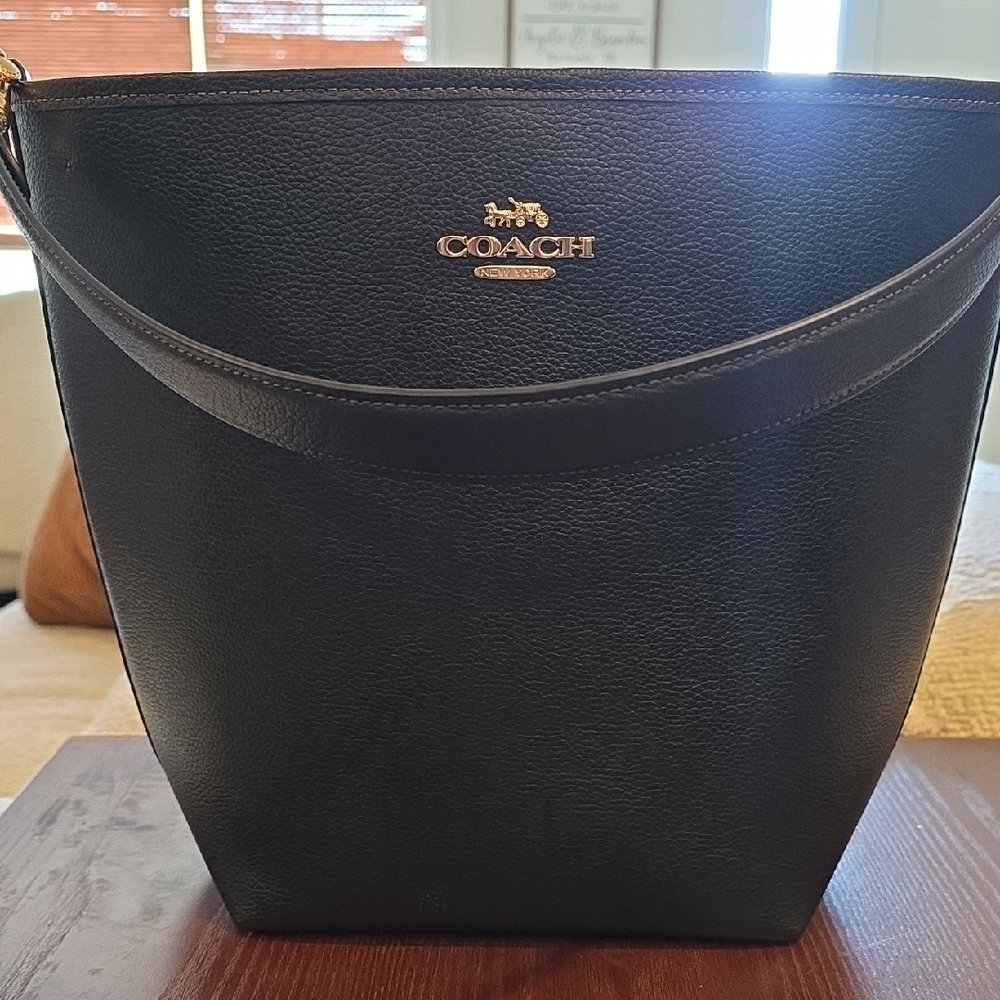 Coach Black Leather Curved Top Handbag